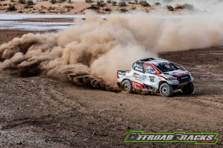 4×4: Ex-Formel 1 Star Fernando Alonso im Dakar-Siegerauto von TOYOTA offroad unterwegs!