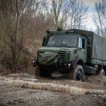 Mercedes-Benz Special Trucks erweitert Defence- Portfolio: vierachsiger Zetros mit Allradantrieb erstmals auf der Eurosatory zu sehenMercedes-Benz Special Trucks expands its defence portfolio: four-axle Zetros with all-wheel drive on show for the first