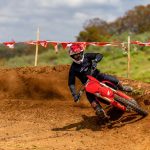 25 Honda CRF250R_action_15-7