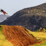 25 Honda CRF250R_action_22-15
