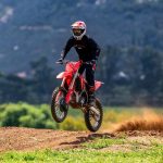 25 Honda CRF250R_action_9-22
