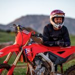 25 Honda CRF250R_lifestyle_1-32