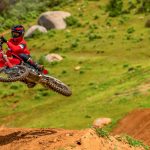 25 Honda CRF450R_action_13-51