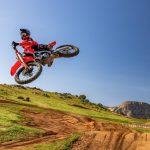 25 Honda CRF450R_action_28-67
