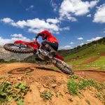 25 Honda CRF450R_action_4-69