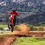 25 Honda CRF450R_action_7-72
