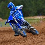 2026-Yamaha-YZ450F-EU-Icon_Blue-Action-003-03-10