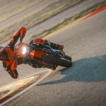 663365_MY26_KTM 690 SMC R_ACTION_ACTION_ACTION-22