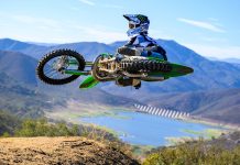 🇺🇸 Kawasaki KX327 2-Stroke FIRST RIDE GONE WILD | Axell Hodges !